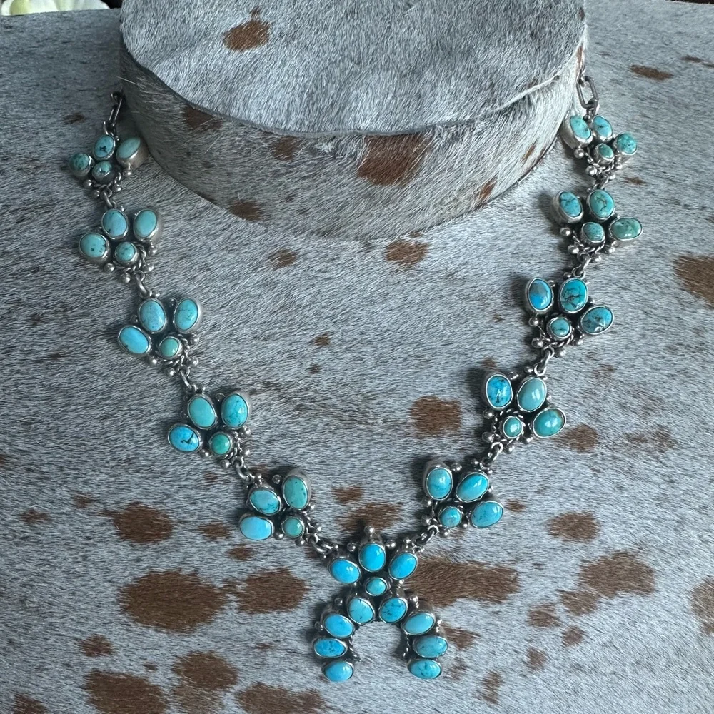 Frederico Jimenez small Naja necklace - Picture 2 of 3